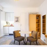Chic Studio Near The Grands Boulevards Of Paris