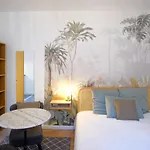 Chic Studio Near The Grands Boulevards Of Paris
