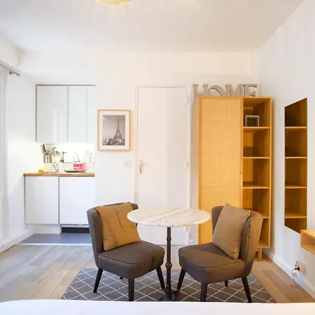 Chic Studio Near The Grands Boulevards Of Paris Apartment Paris